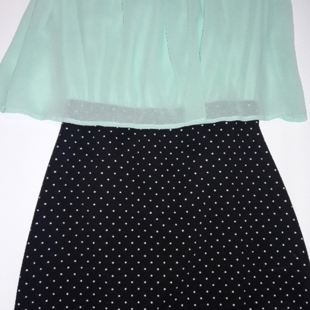 Emerald Sundae | Polka Dot Chiffon Dress - Picture 3 of 8